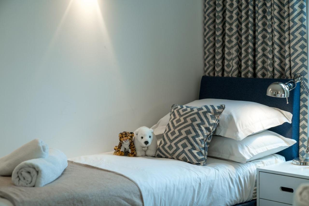 Captivating Apartment In Shepherds Bush Londra Esterno foto