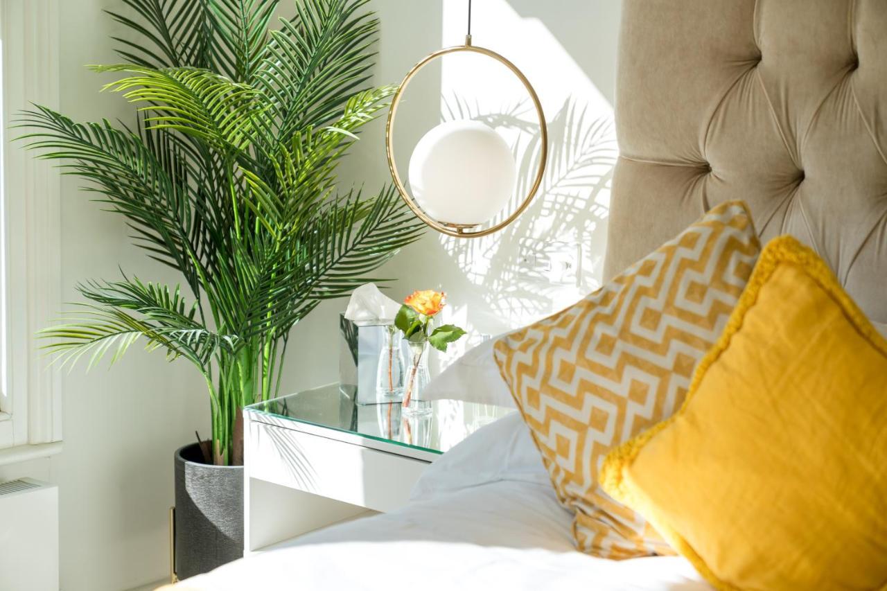 Captivating Apartment In Shepherds Bush Londra Esterno foto