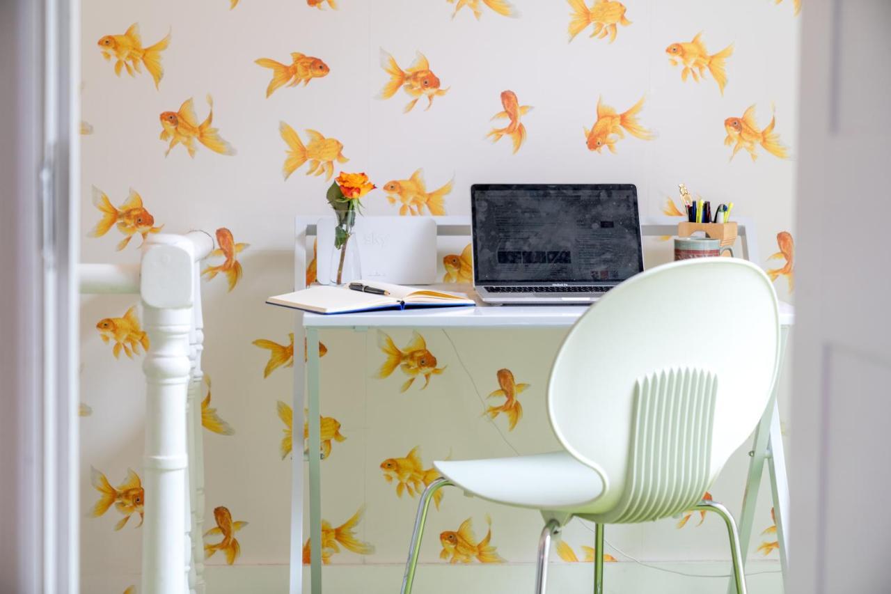 Captivating Apartment In Shepherds Bush Londra Esterno foto